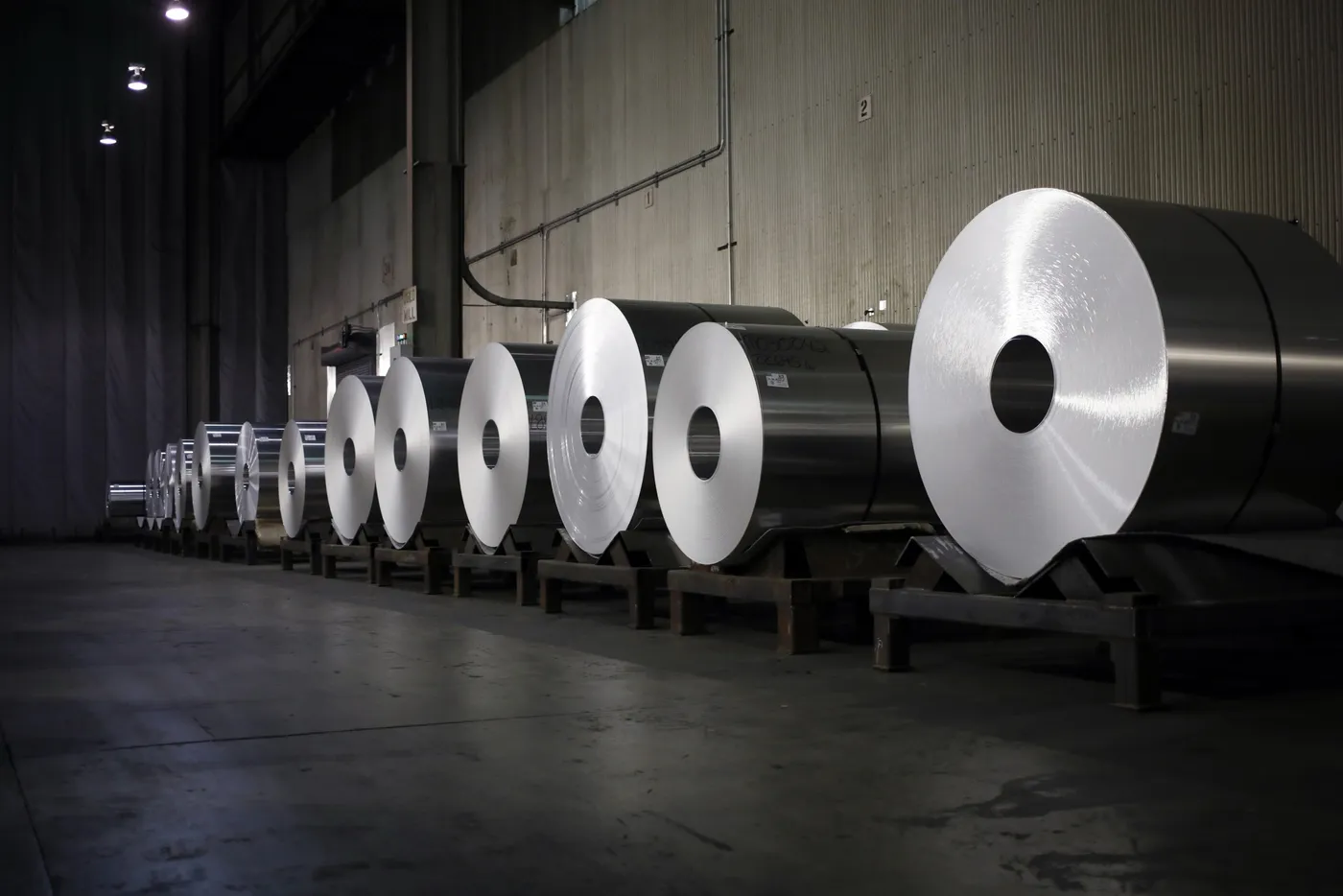 US to offer lower aluminum tariff for firms planning key investments