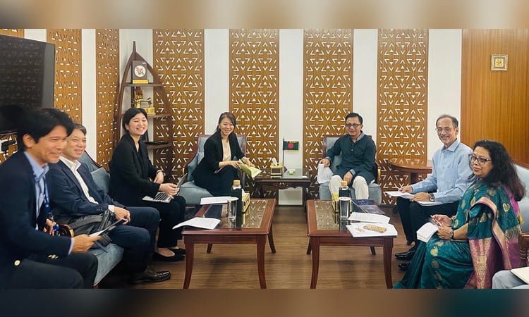 Muktadir highlights ship recycling sector's role in economy, employment