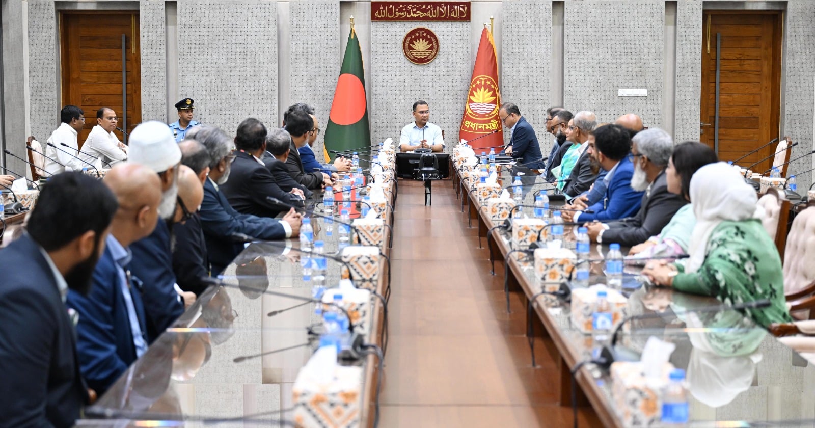 PM orders swift removal of obstacles to garment industry growth 
