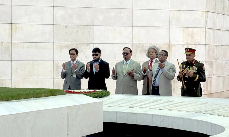 Acting President pays homage at graves of Ziaur Rahman, Khaleda Zia
