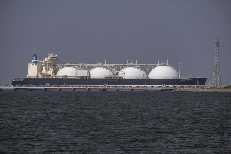 Oil down more than 5% on renewed hopes for US-Iran deal