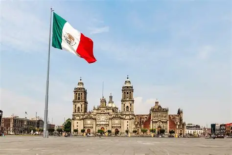 Widow of slain Mexican mayor arrested in extortion case