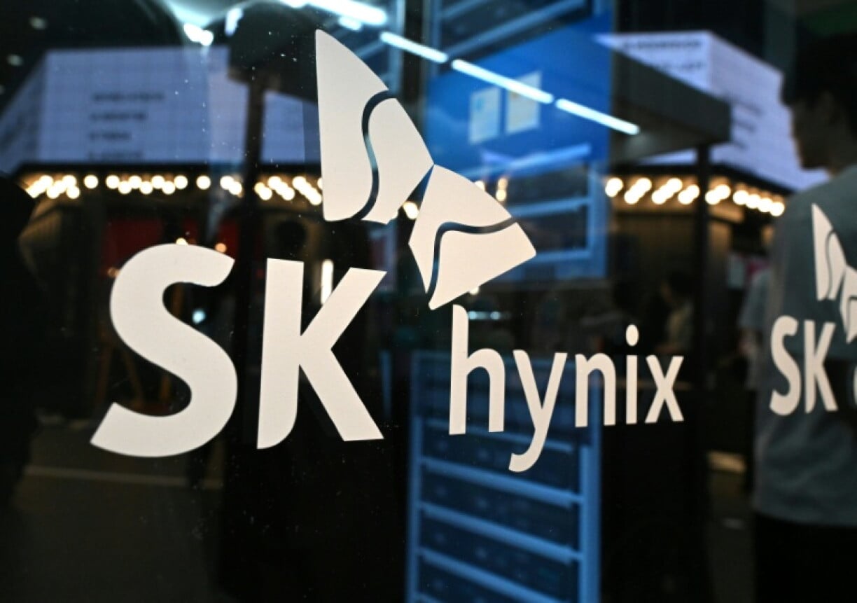 SK hynix posts 1,200% net profit boost on AI chip boom