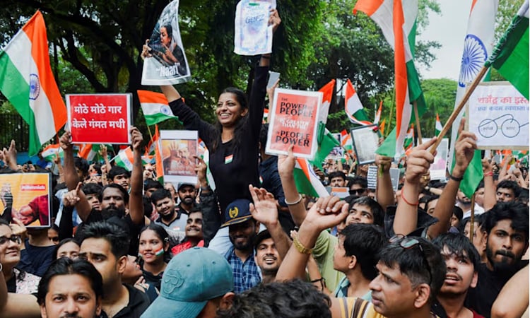 India lawmakers endorse stricter exam leak penalties after protests