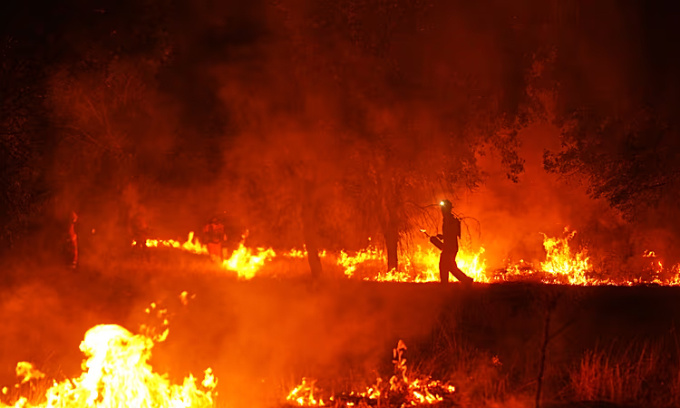 Spain lifts evacuation order for wildfire province near Madrid