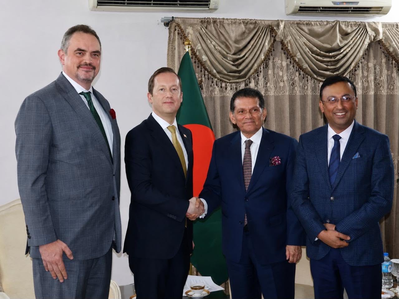 US envoy sees positive momentum in Bangladesh ties
