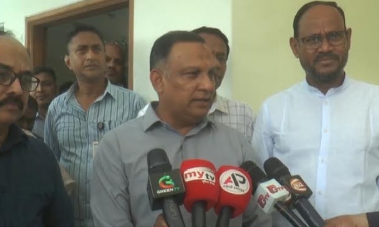 Shariful for providing easy loans to sustain Tangail handloom industry