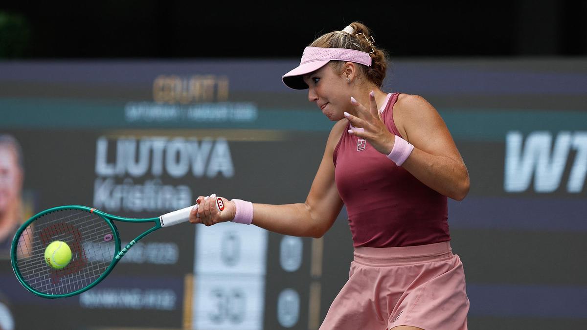 Russian teen Liutova reaches first WTA final in Memphis