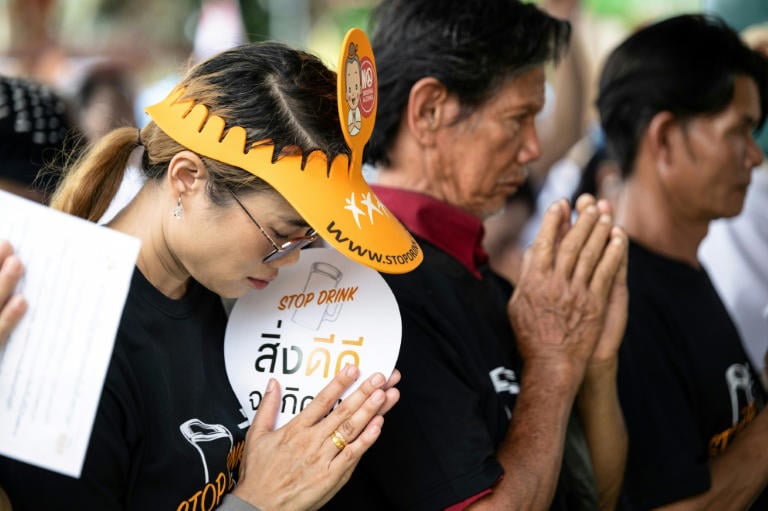 Millions of Thais banish the booze for Buddhist Lent