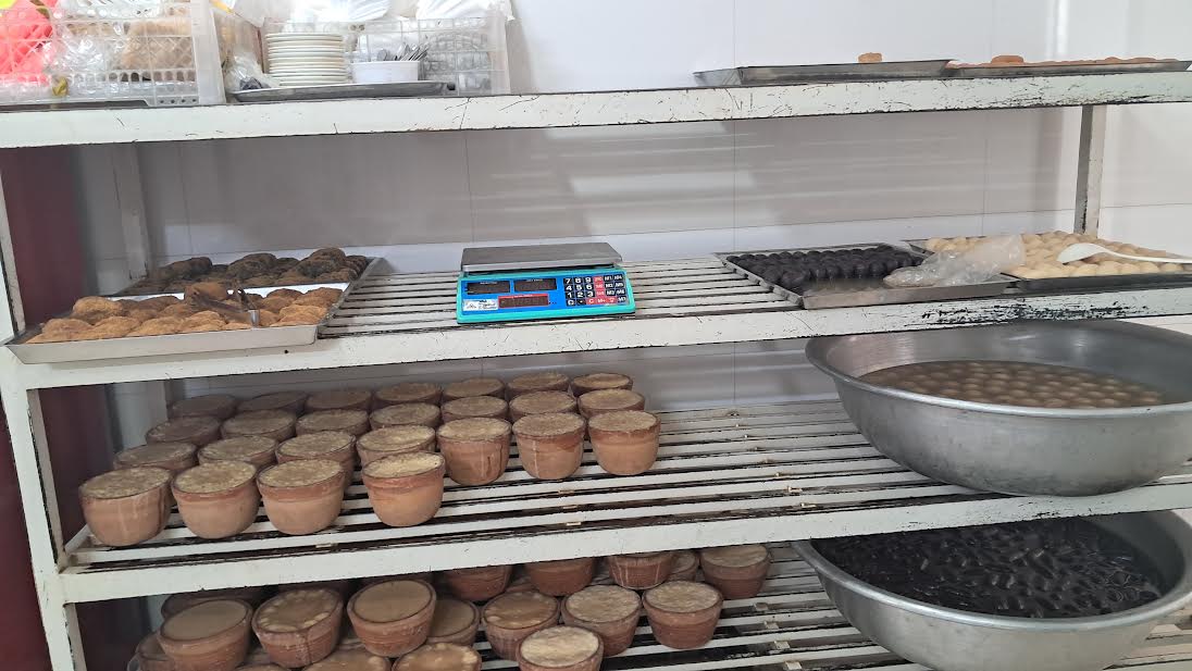 Sweet shop fined Tk 15,000 in Rajshahi for violating BSTI rules