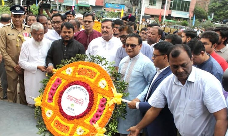 Govt to stand by families of July martyrs, injured: Land Minister