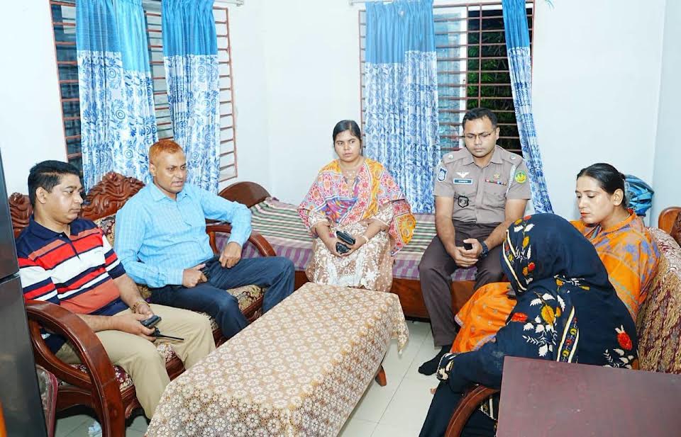 RMP stands by family of July martyr Sakib Anjum