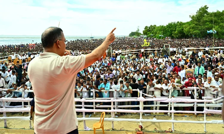 PM urges all to stay alert against those trying to create chaos