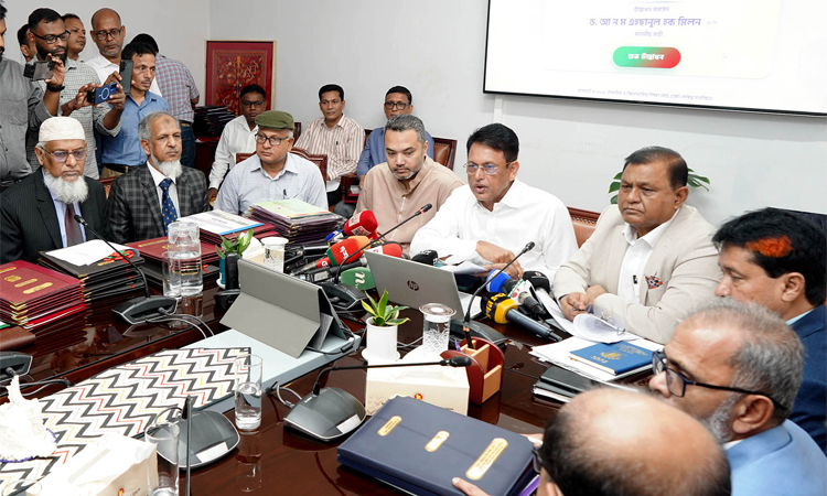 Scopes remain to thorough review SSC question papers: education minister