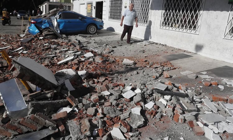 Buildings collapse as major quake rocks Colombia and neighbors
