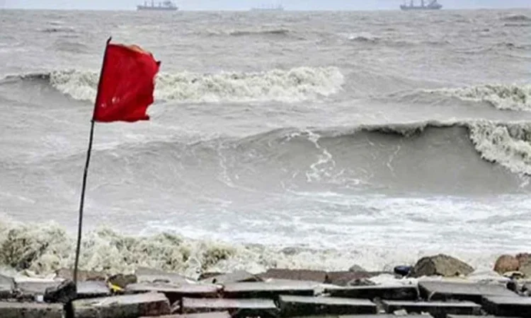 Maritime ports asked to hoist signal no. 3