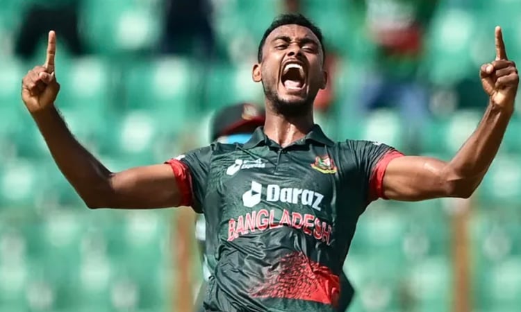 Fit Shoriful flies Australia for second Test