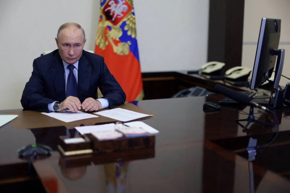 Putin visits Kuril islands claimed by Japan