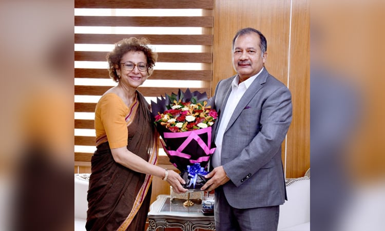 Irene Khan calls on Information Minister