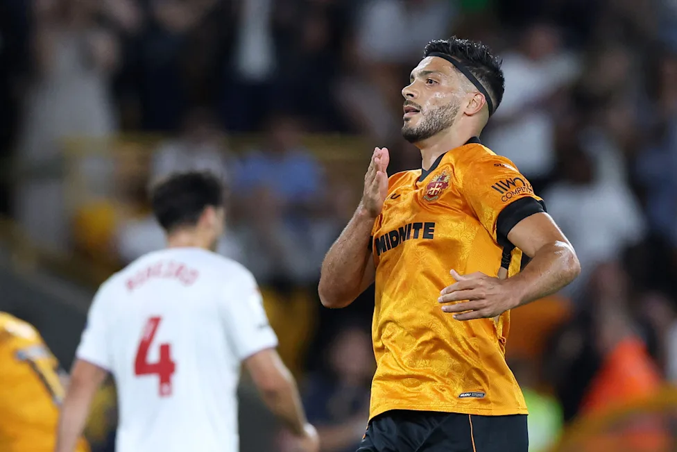 Jimenez rescues dramatic Wolves draw in Championship opener