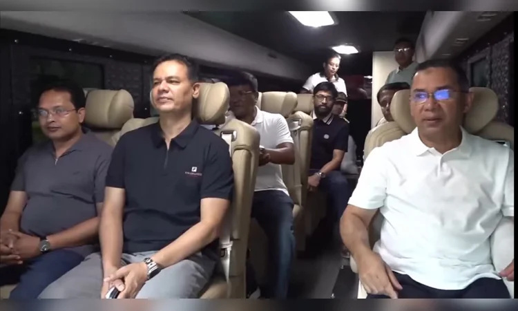 PM leaves Dhaka for Kishoreganj on daylong tour