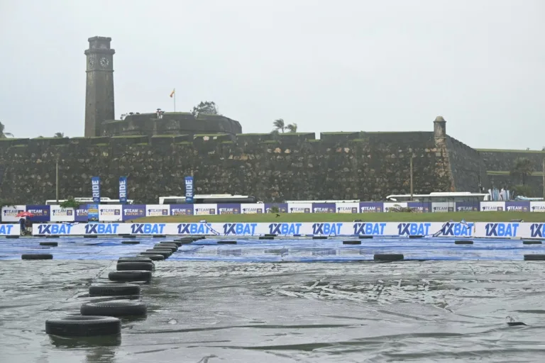 Rain holds up India on day two of Sri Lanka Test