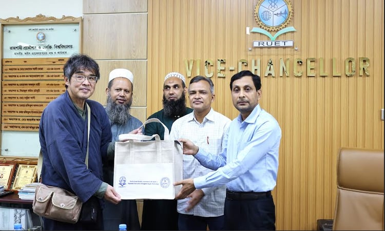 Japanese Professor holds courtesy meeting with RUET Vice-Chancellor