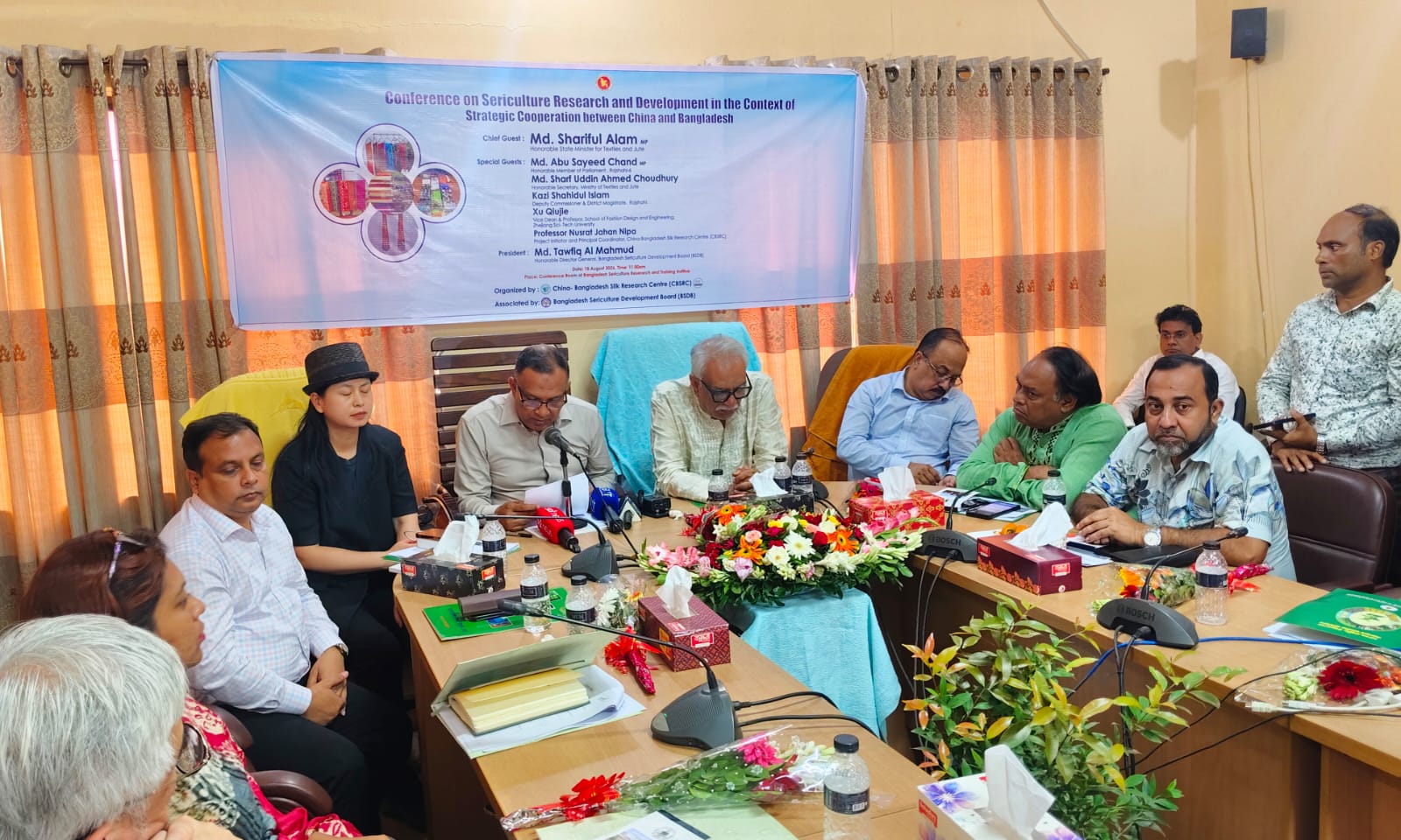 Govt moves to modernize Rajshahi silk industry: State Minister
