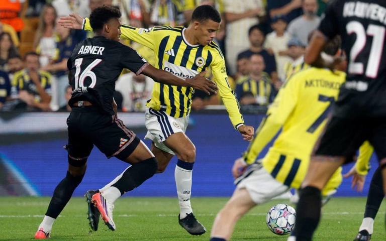 Fenerbahce held by Lyon in Champions League play-offs