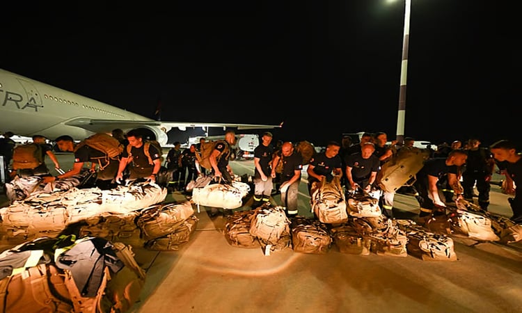 Venezuela's main airport finds ways to reopen post-quakes