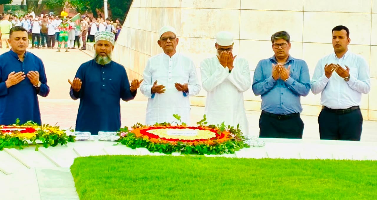 Mirza Fakhrul pays homage to Ziaur Rahman, Khaleda Zia