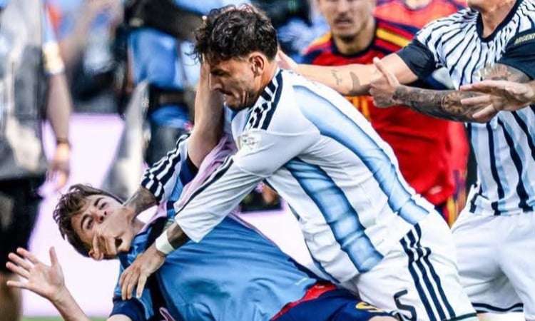 Argentina's Paredes suspended 10 matches by FIFA for World Cup fight