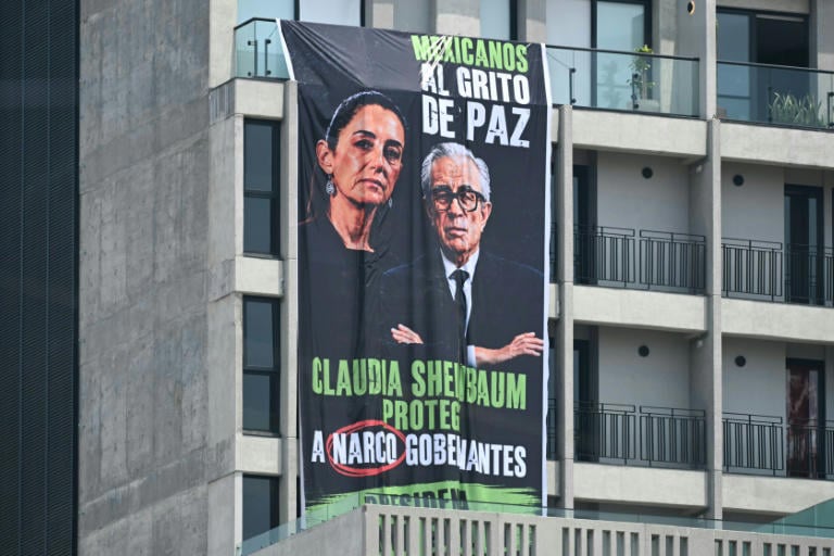 Mexican governor resumes job despite US drug charges