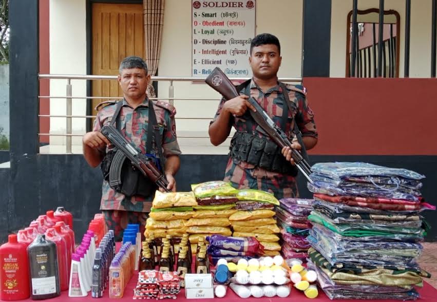Smuggled goods worth Tk 9.82 lakh seized in Jessore border 