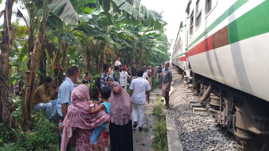 Rail services to north resume after 3.5-hour disruption
