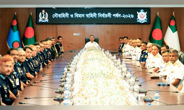 PM asks giving priority to merit in promotion of forces