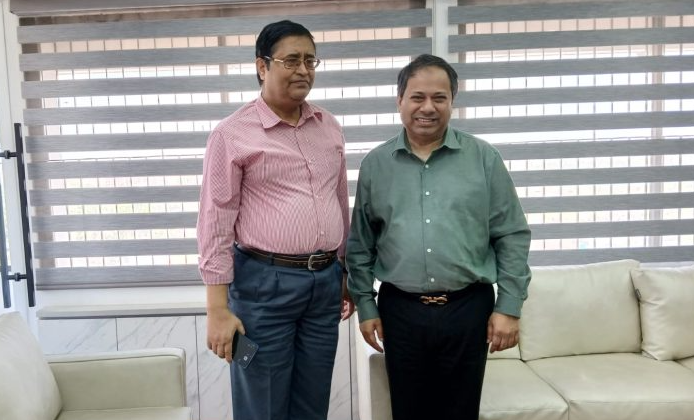 Maruf Kamal Khan visits Sarabangla office