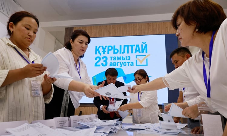 Kazakhstan's ruling party wins parliamentary elections: exit polls