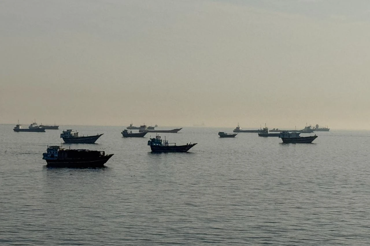 Oman top diplomat to visit Iran to discuss Hormuz Strait