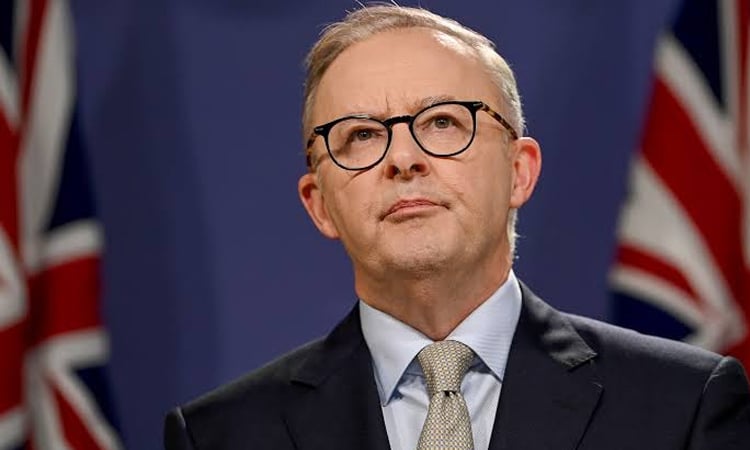 Australian PM wants to ban data centres near schools