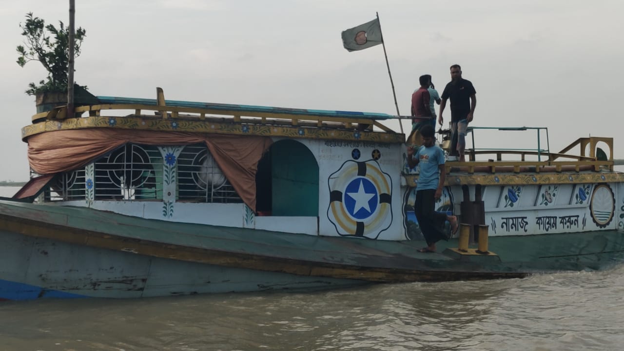 Seven fined Tk 4 lakh for illegal sand lifting in Tangail