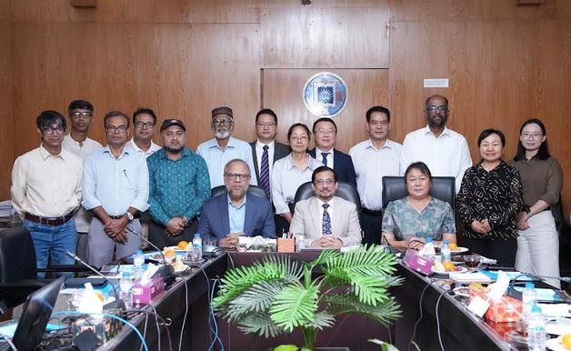 5-member Chinese University visits RU