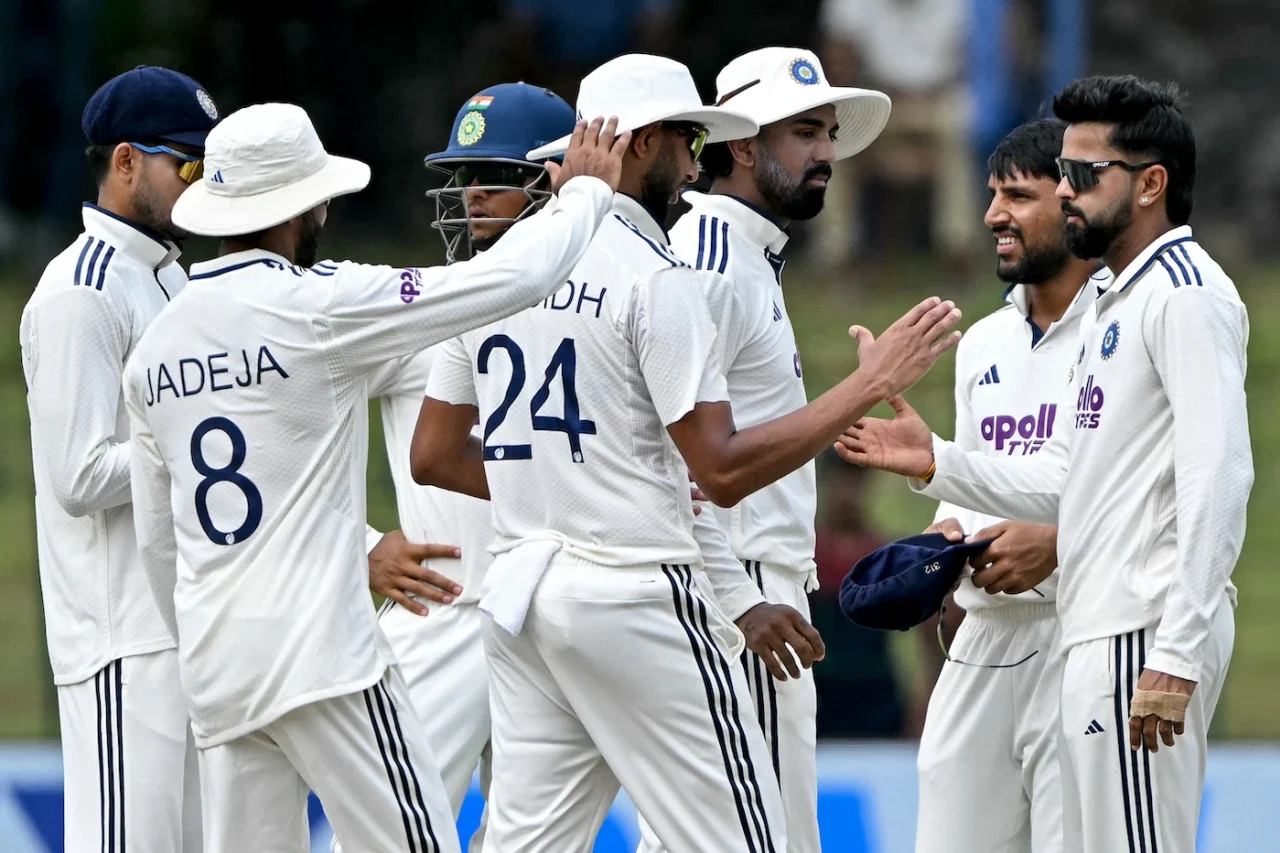India bowl out Sri Lanka for 290, enforce follow-on