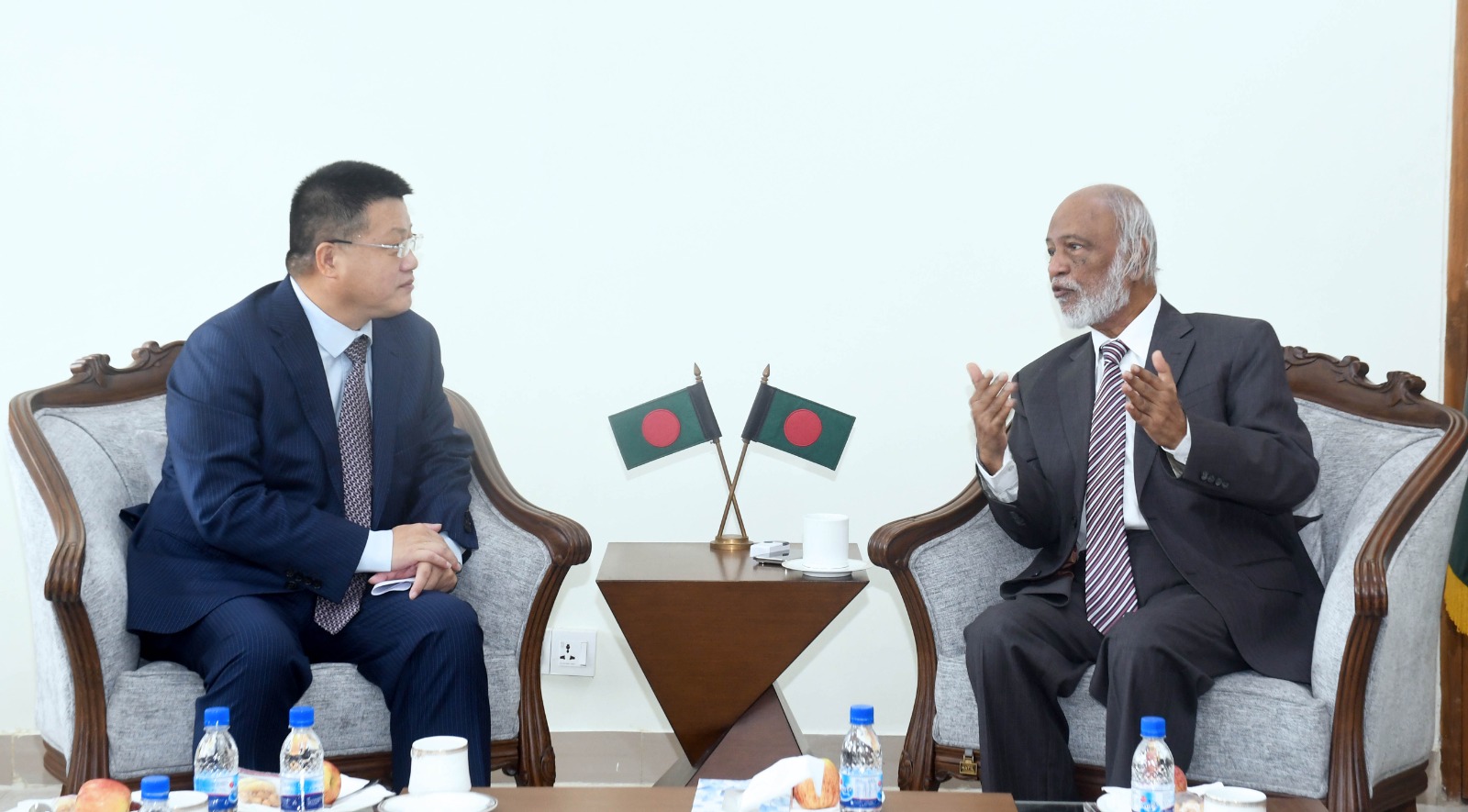LGRD minister for increased Chinese cooperation in infrastructure, ports, waste management