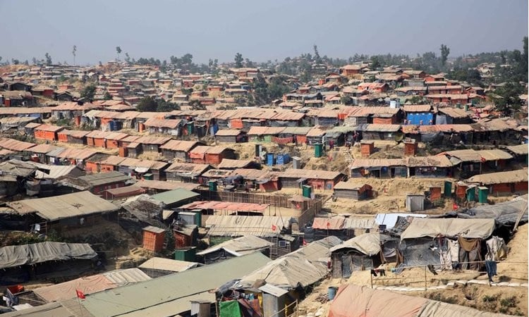 US Congressional aides visit Rohingya camps, meet RRRC