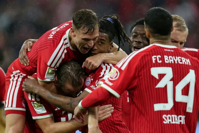 Bayern steamroll Stuttgart in Bundesliga opener