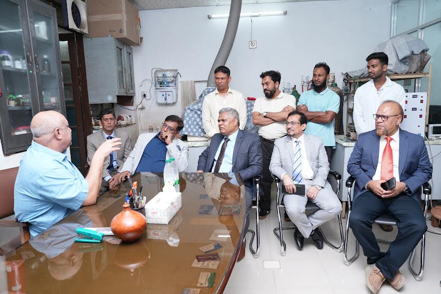 UGC Chairman inspects laboratories and infrastructure development works at RU