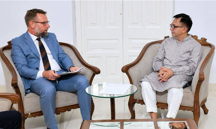 Maersk Line keen to invest directly in Bangladesh's shipbuilding industry