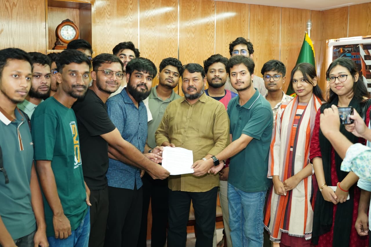 RUET students submit memorandum for removal of illegal structures