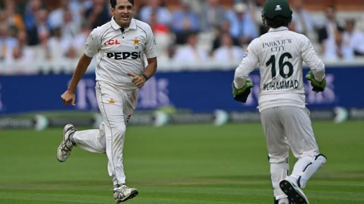Five-wicket Abbas has Lord's landmark as Pakistan set 389 to win second Test